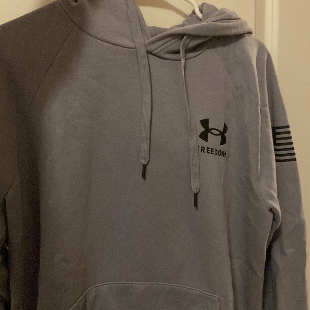 Grey under armour sweatshirt